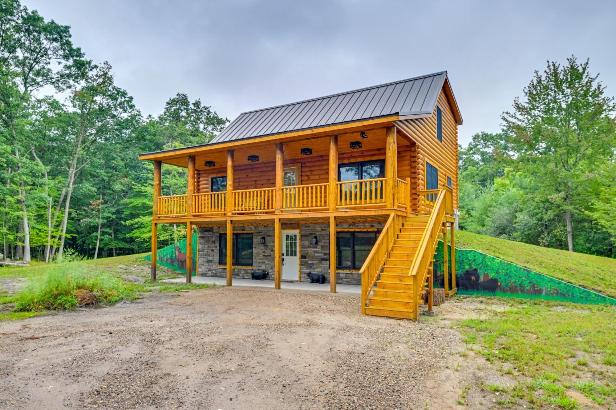 Spacious Cabin With Game Room And Fire Pit! Adams Exterior photo